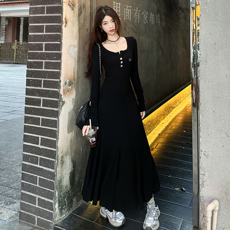 Plus Size Black V-Neck High Waist A-Line Long Dress - Image 2