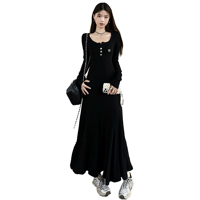 Plus Size Black V-Neck High Waist A-Line Long Dress - Image 5