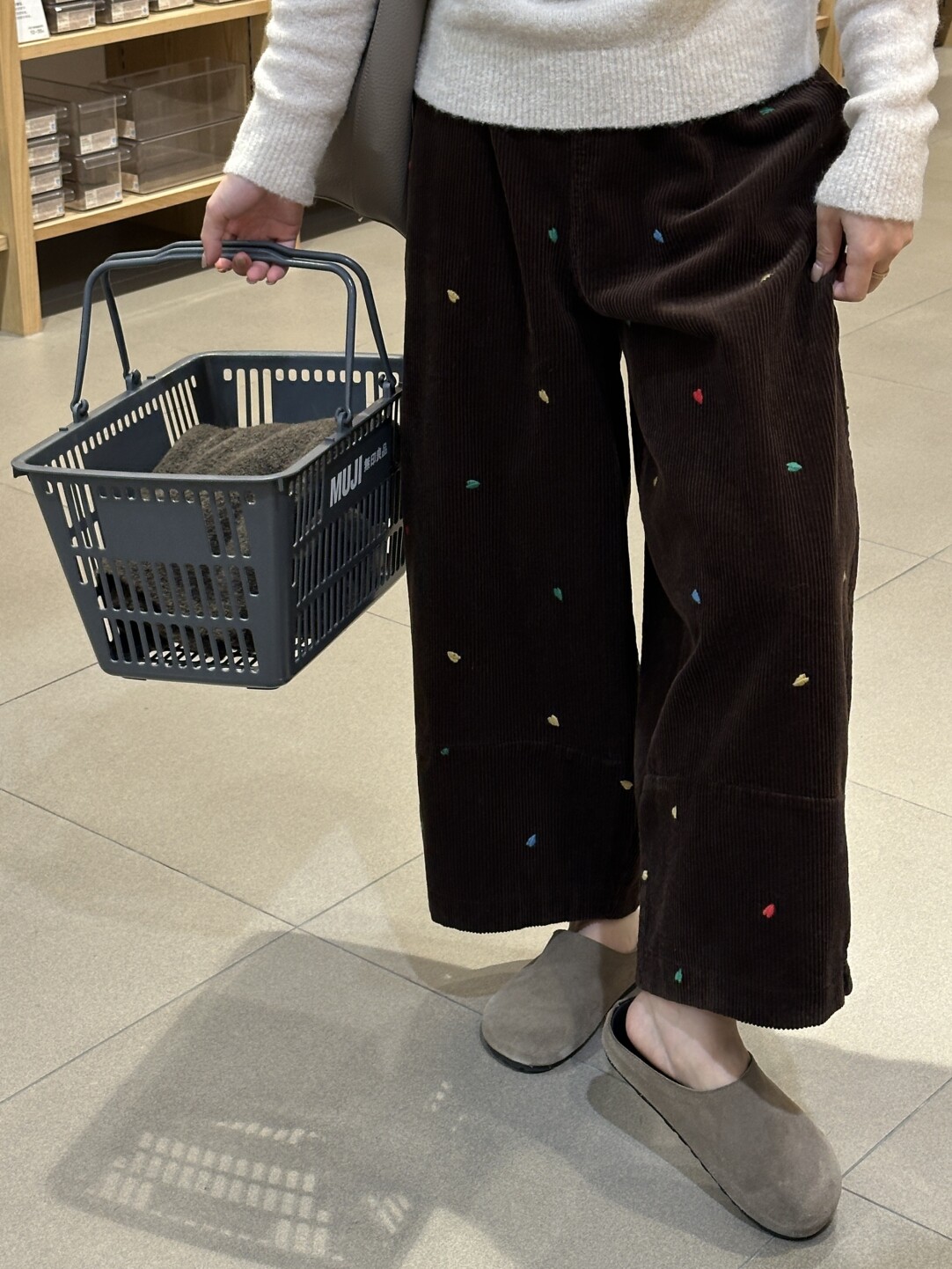 Japanese Heart Embroidery Corduroy Loose Lantern Pants Balloon Pants - Image 4