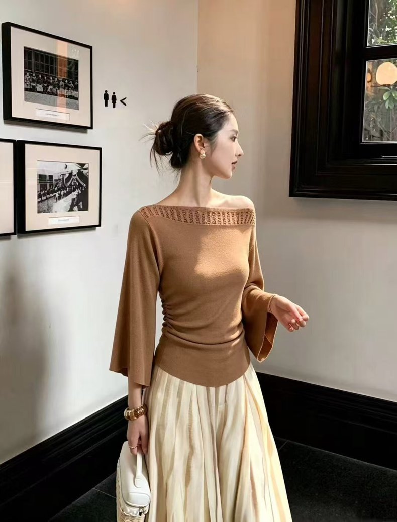Women's Off-White Knit Top with Lace Trim One-Shoulder Flared Sleeves 2026 Fall - Image 2