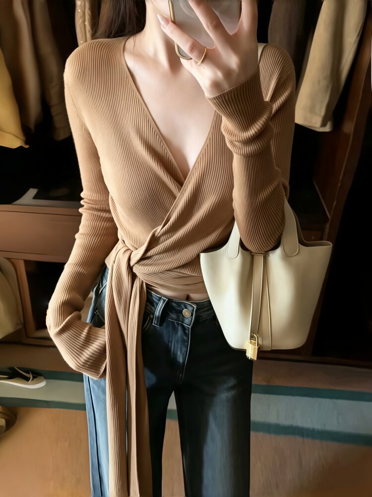 V-Neck Cross Strap Waist-Defined Long-Sleeve Knit Sweater for Women 2026 Early Autumn New Light Mature Style Design